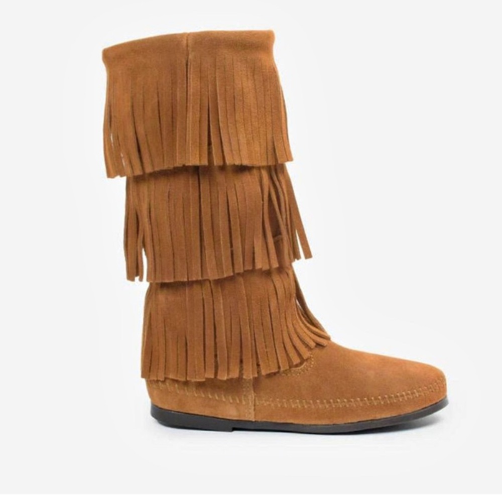 Minnetonka 3-Layer Fringe Boot SZ 6